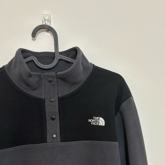 The North face fleece long sleeve - Picture 5 of 5